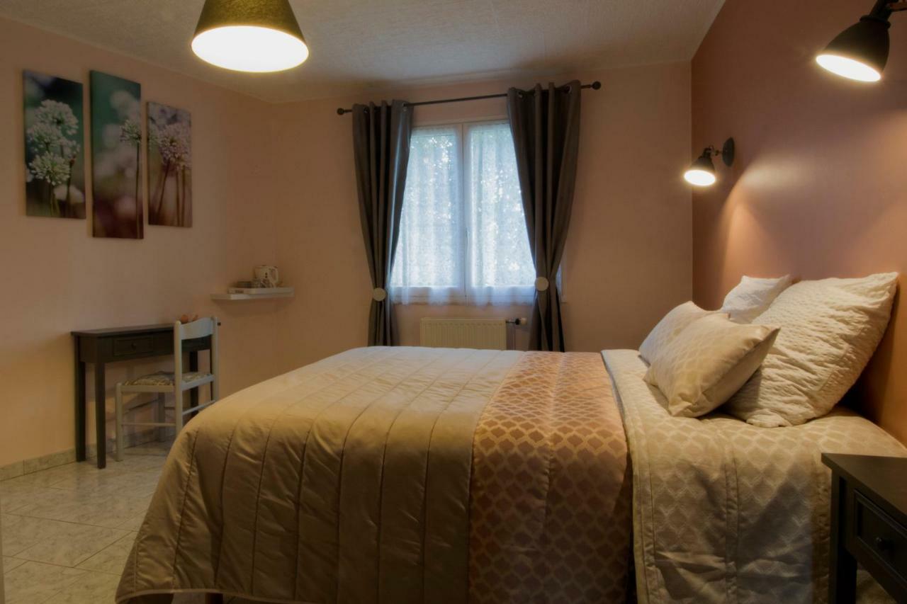 Les Rendzines Bed and Breakfast Nuisement-sur-Coole Eksteriør billede